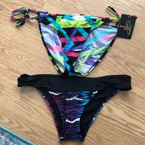 NWT Lot of 2 Bikini Bottoms Sz L